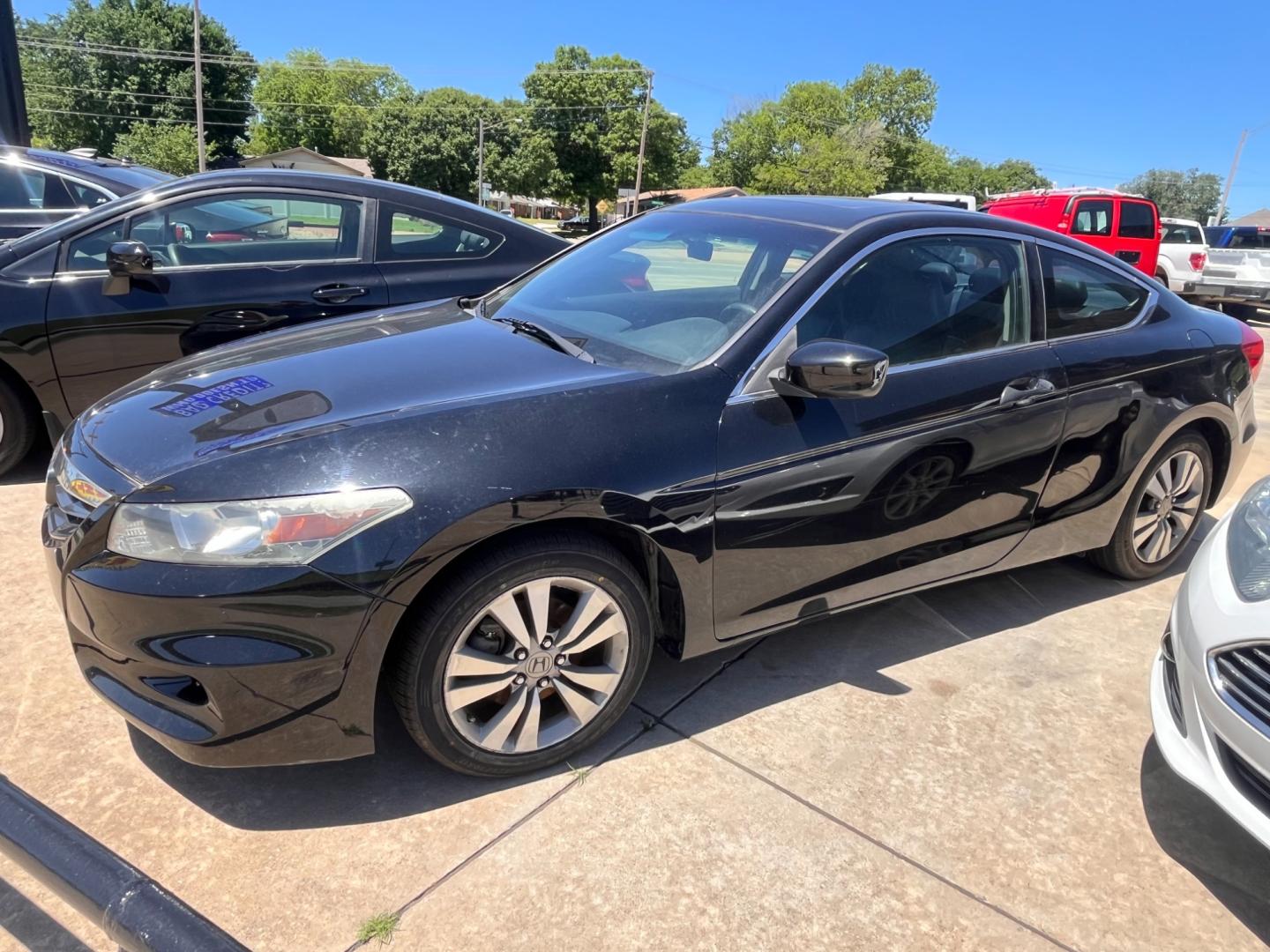2011 BLACK Honda Accord EX-L Coupe AT (1HGCS1B80BA) with an 2.4L L4 DOHC 16V engine, 6-Speed Automatic transmission, located at 8101 E. Skelly Dr., Tulsa, OK, 74129, (918) 592-3593, 36.121891, -95.888802 - Photo#1